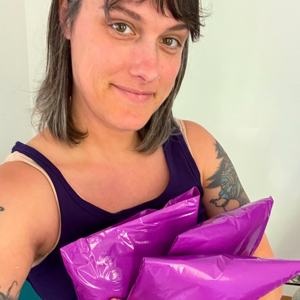 Meet your Posher, Lauren